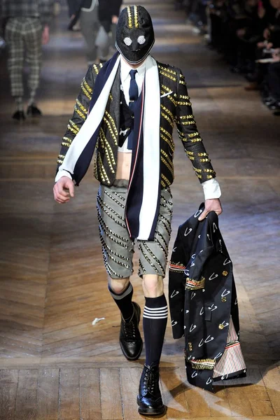 Look 13